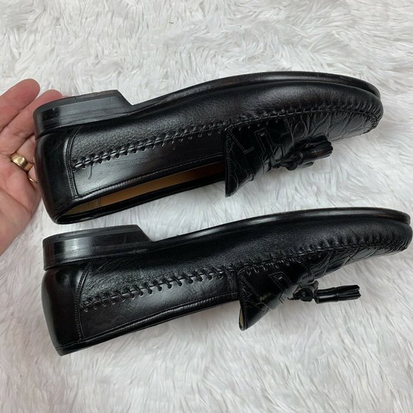 Black Leather Loafers with Tassels - Picture 6 of 11